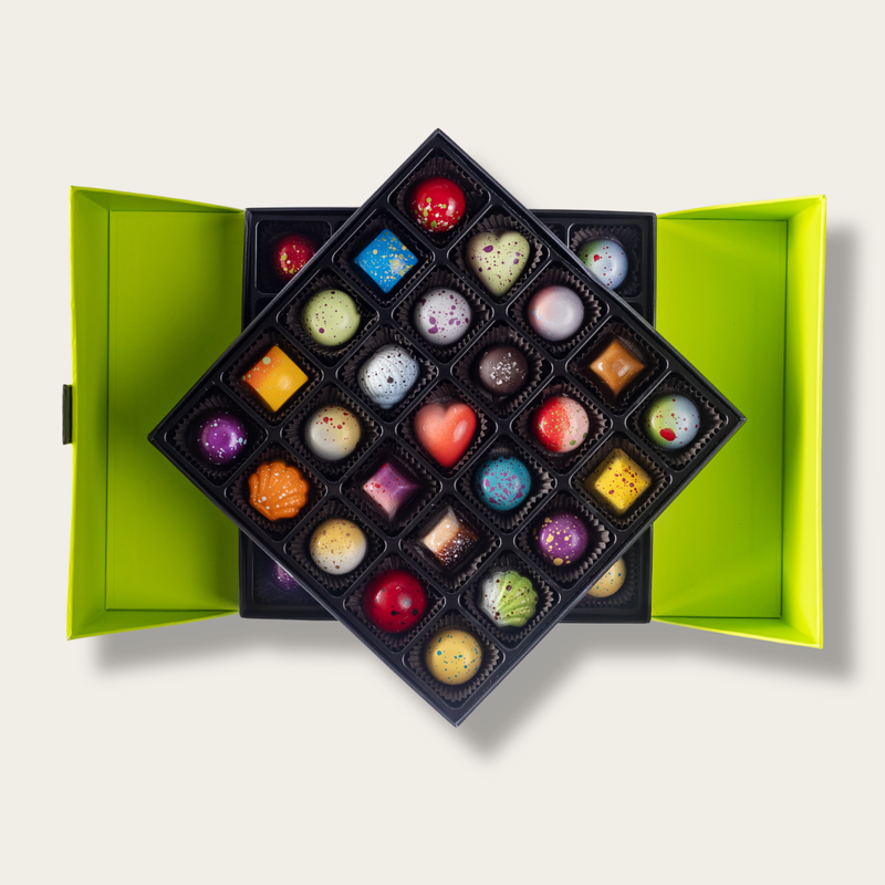 50 Piece Holiday Gift Box, hi-res